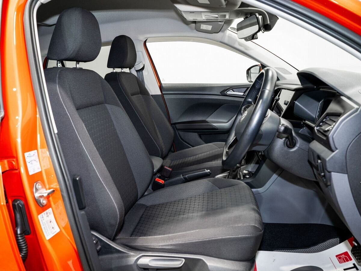Volkswagen T-Cross 2020 - фото автомобиля