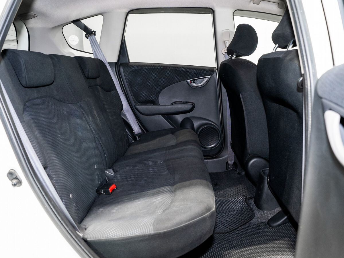 Honda Fit 2012 - фото автомобиля