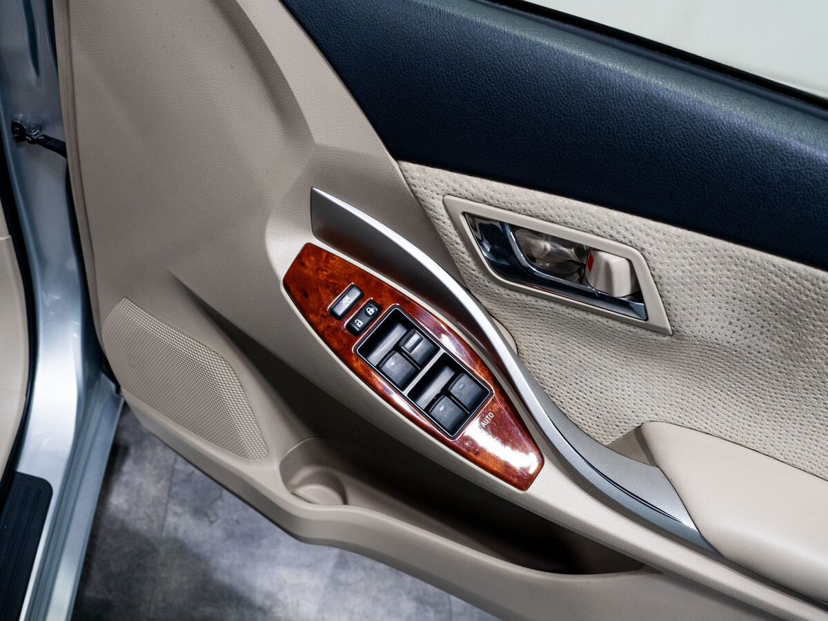 Toyota Allion 2013 - фото автомобиля