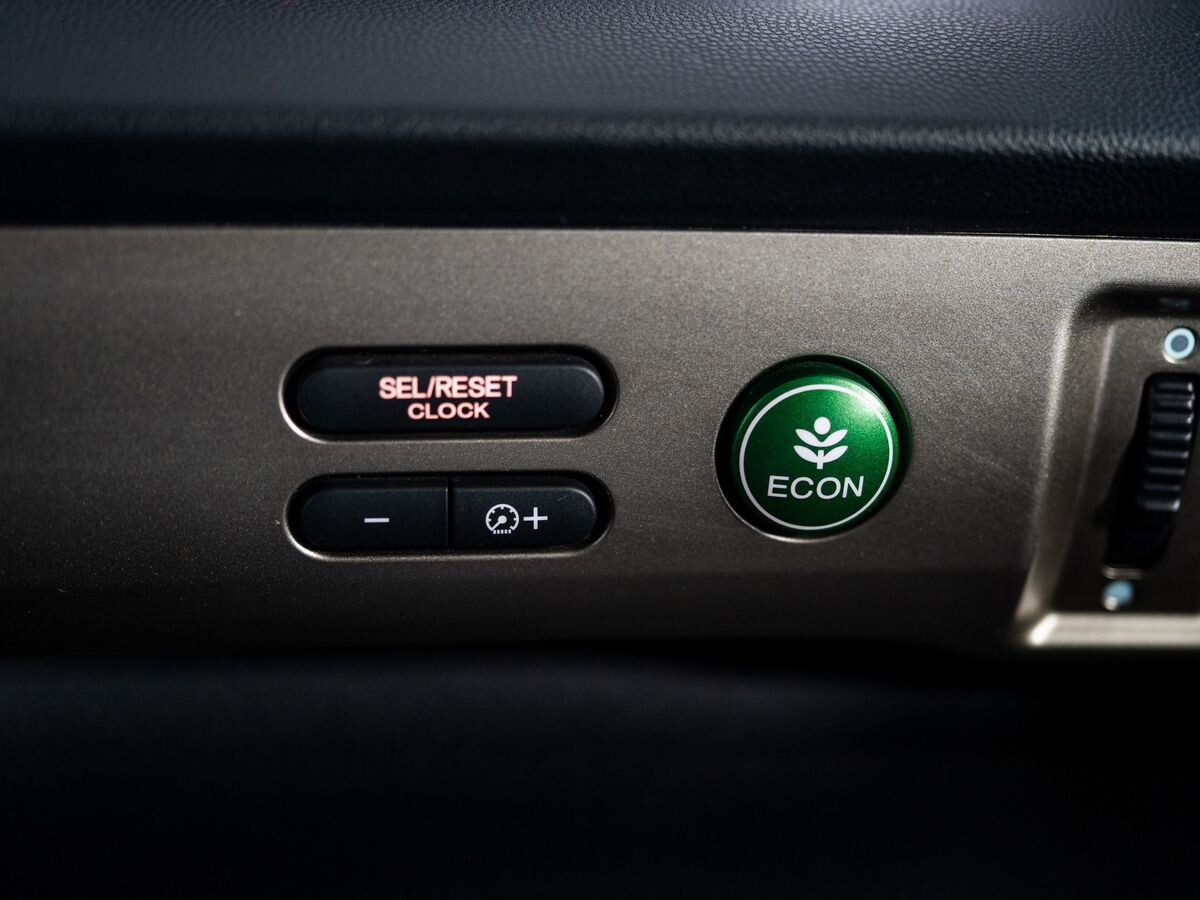 Honda Freed Spike 2012 - фото автомобиля