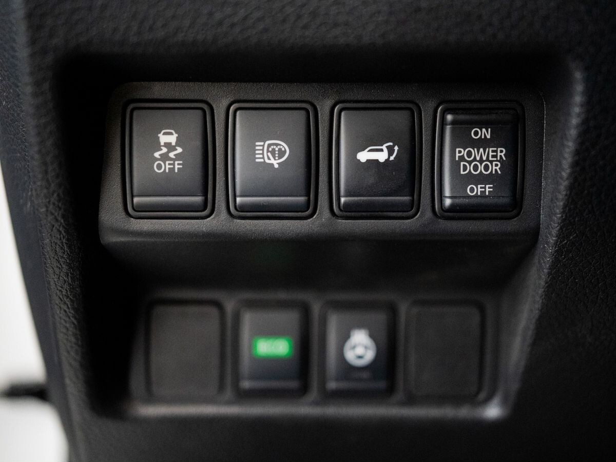 Nissan X-Trail 2019 - фото автомобиля