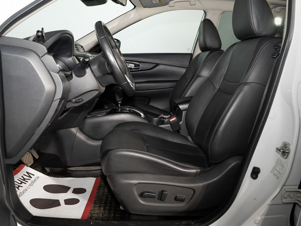 Nissan X-Trail 2019 - фото автомобиля