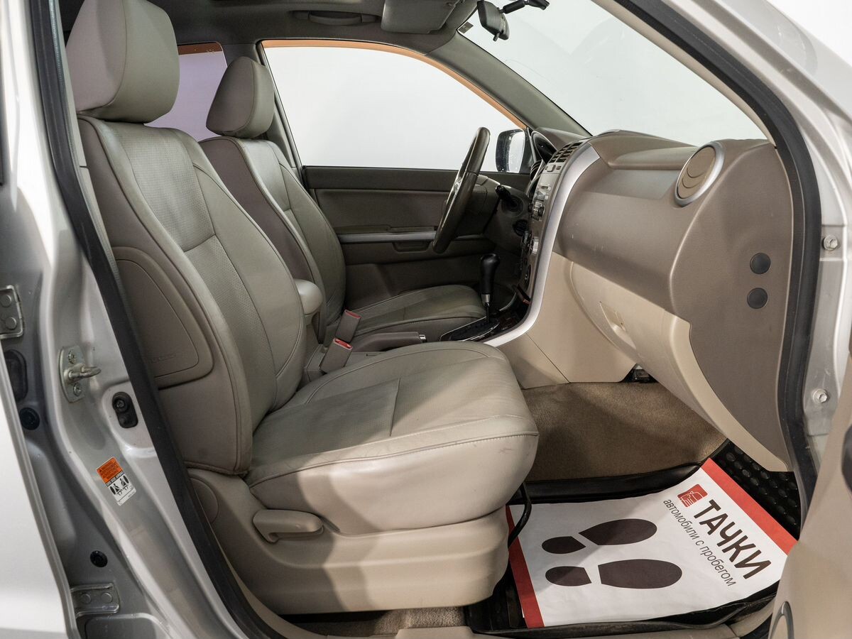 Suzuki Grand Vitara 2008 - фото автомобиля