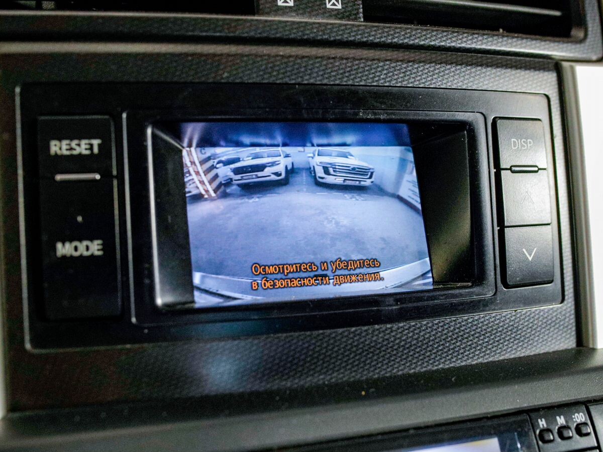 Toyota Land Cruiser Prado 2013 - фото автомобиля