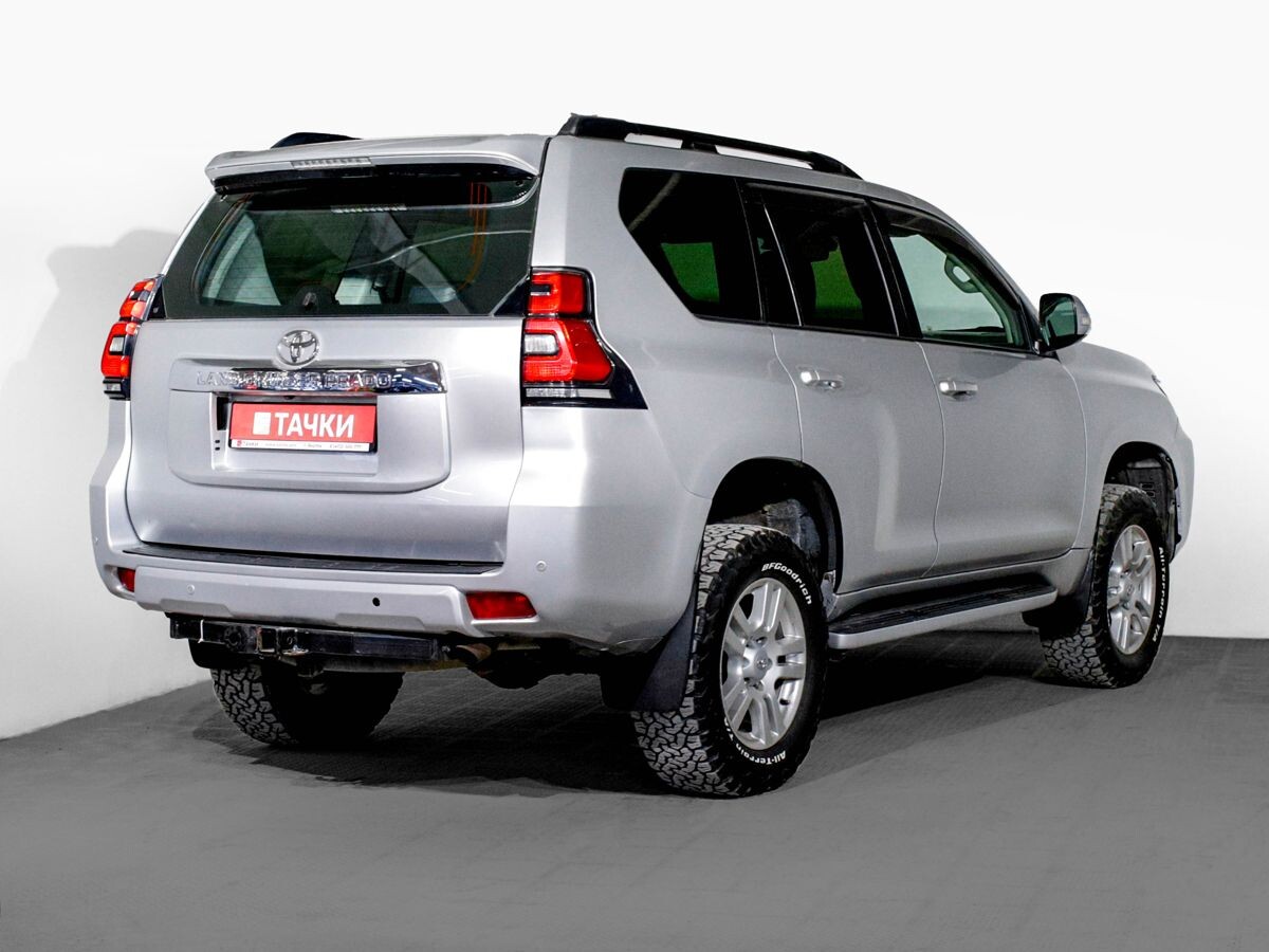 Toyota Land Cruiser Prado 2013 - фото автомобиля
