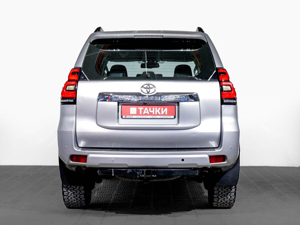 Toyota Land Cruiser Prado 2013 - фото автомобиля