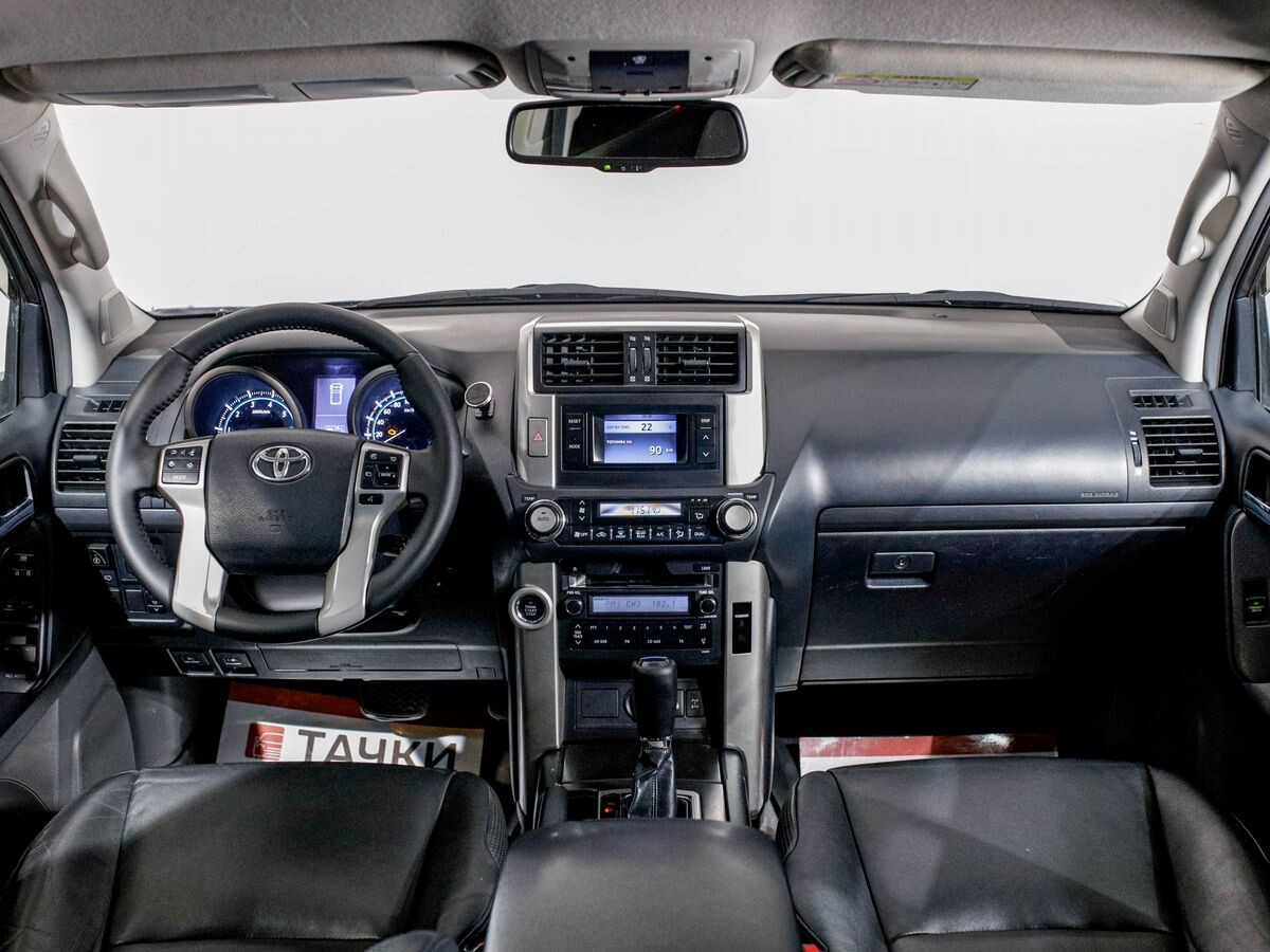 Toyota Land Cruiser Prado 2013 - фото автомобиля