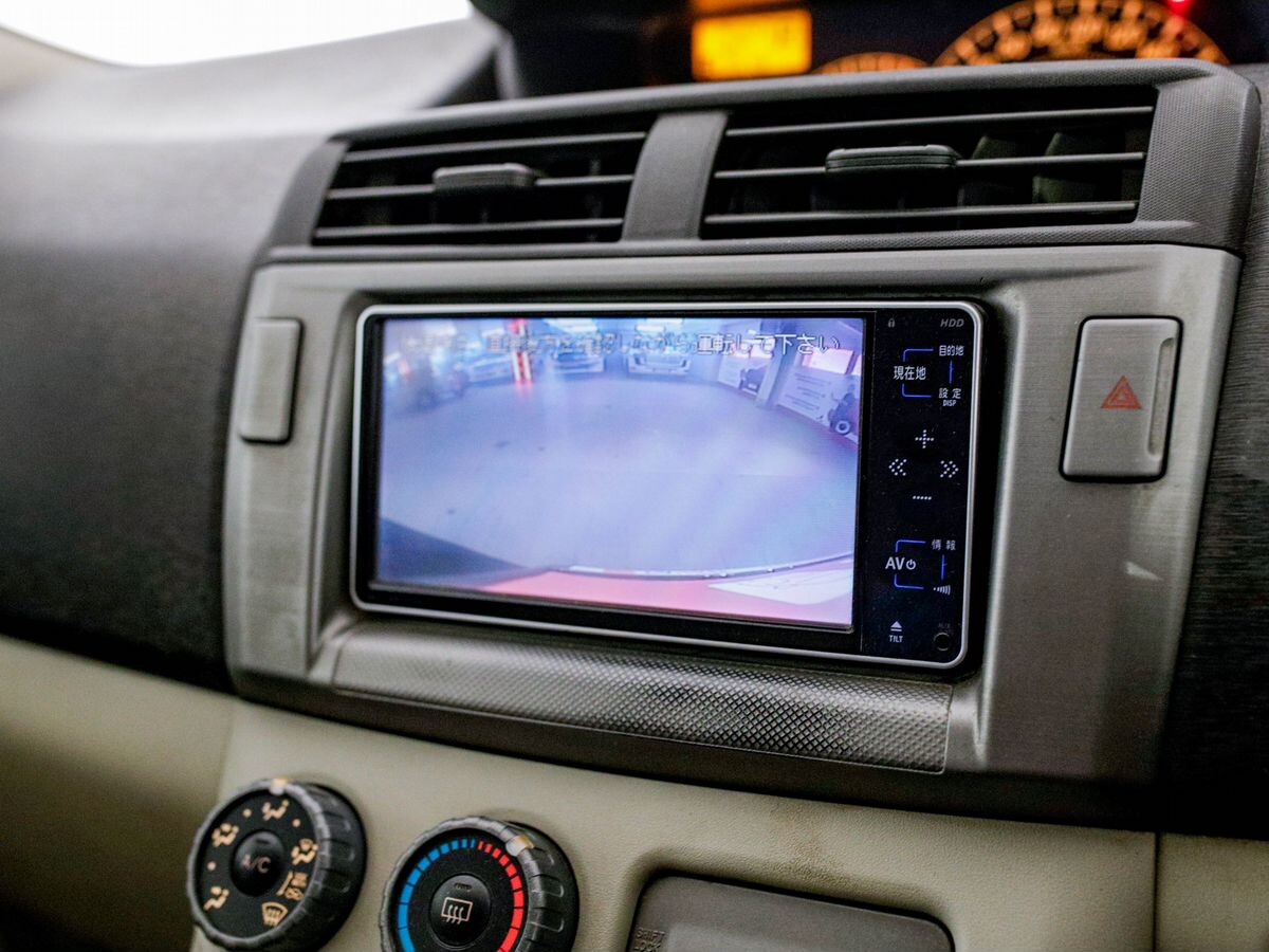 Toyota Passo Sette 2010 - фото автомобиля