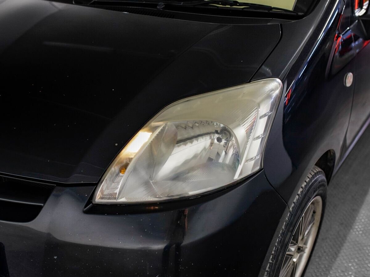 Toyota Passo Sette 2010 - фото автомобиля