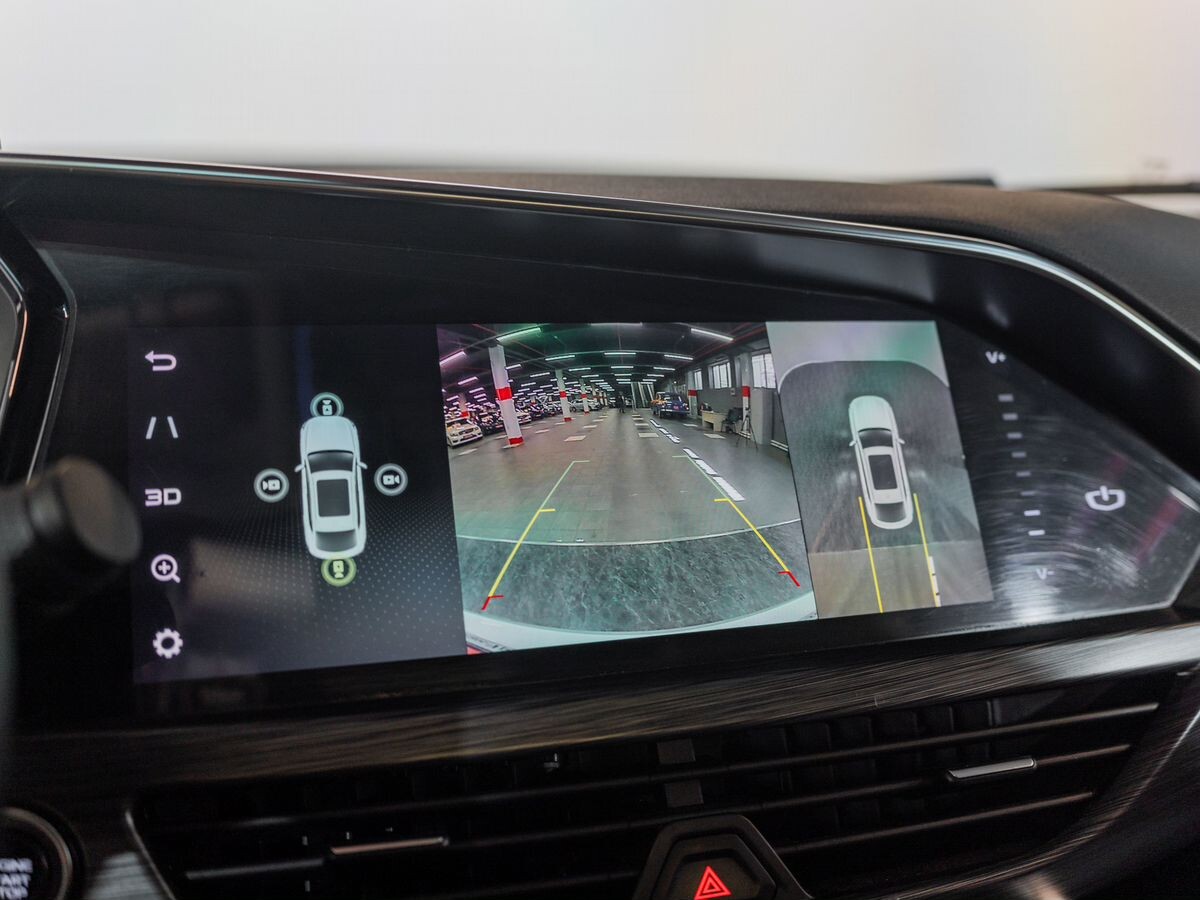 Geely Tugella 2019 - фото автомобиля