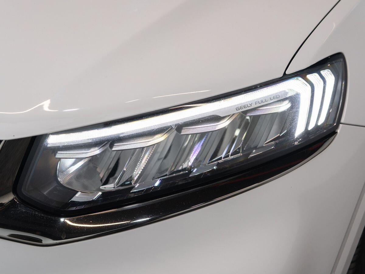 Geely Tugella 2019 - фото автомобиля
