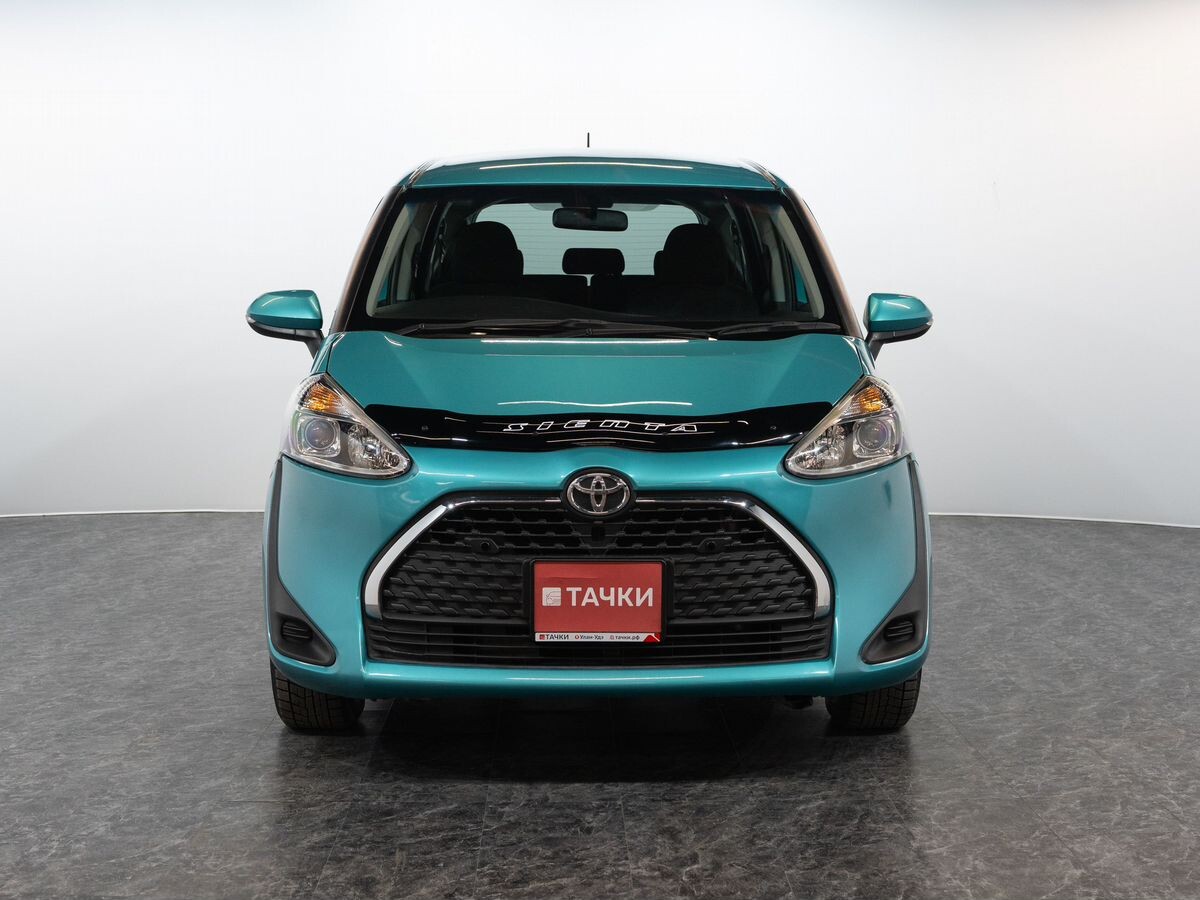 Toyota Sienta 2020 - фото автомобиля