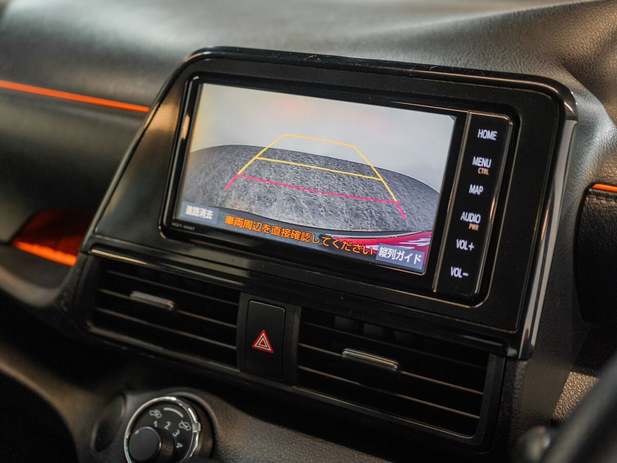 Toyota Sienta 2020 - фото автомобиля