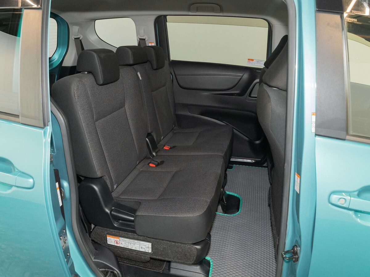 Toyota Sienta 2020 - фото автомобиля