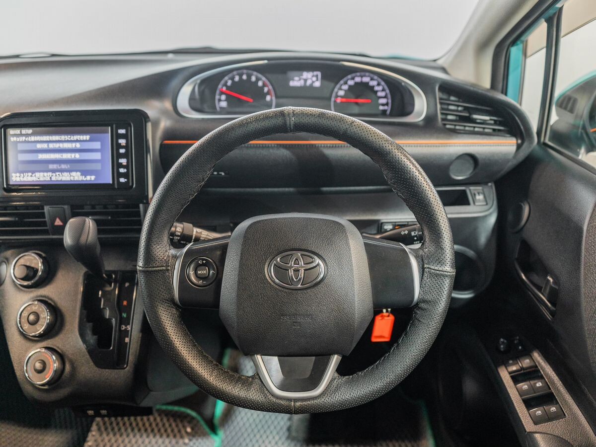 Toyota Sienta 2020 - фото автомобиля