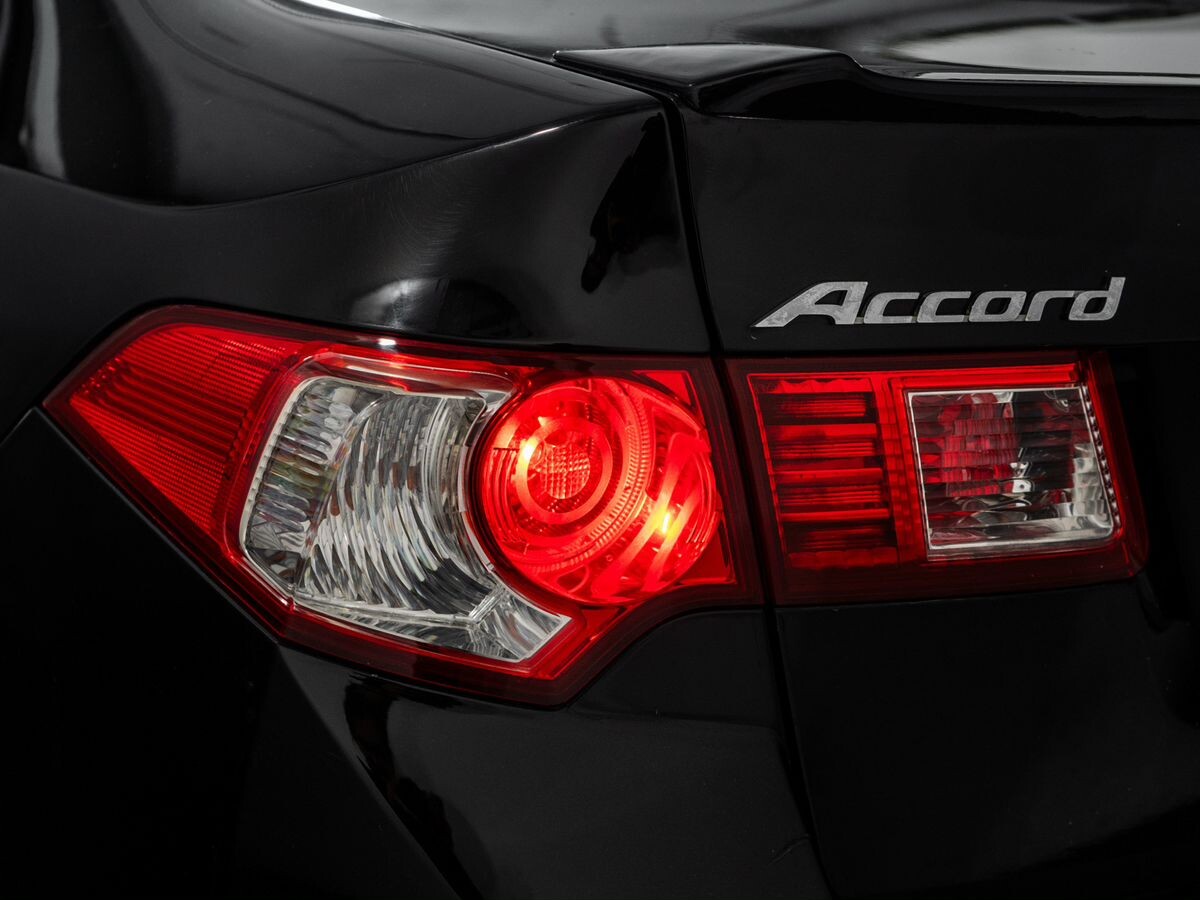 Honda Accord 2008 - фото автомобиля