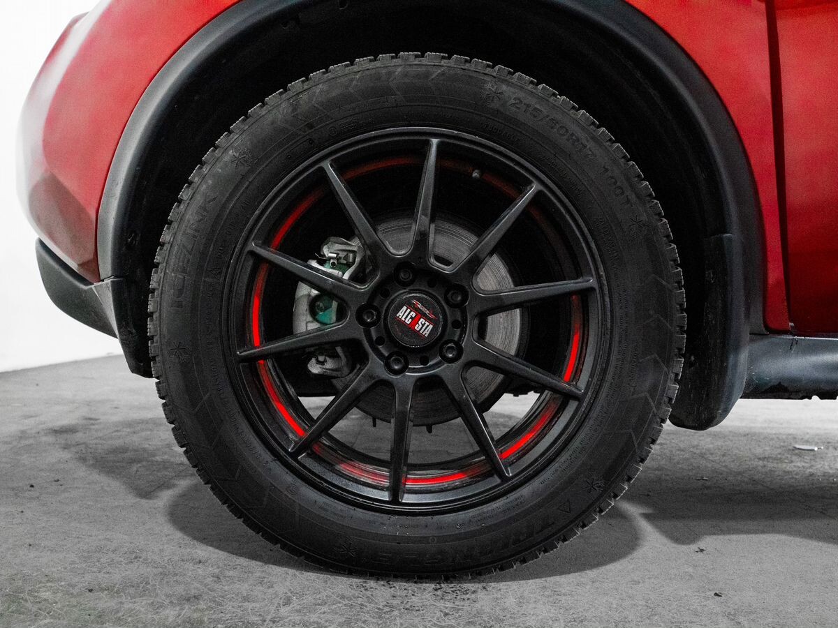 Nissan Juke 2012 - фото автомобиля