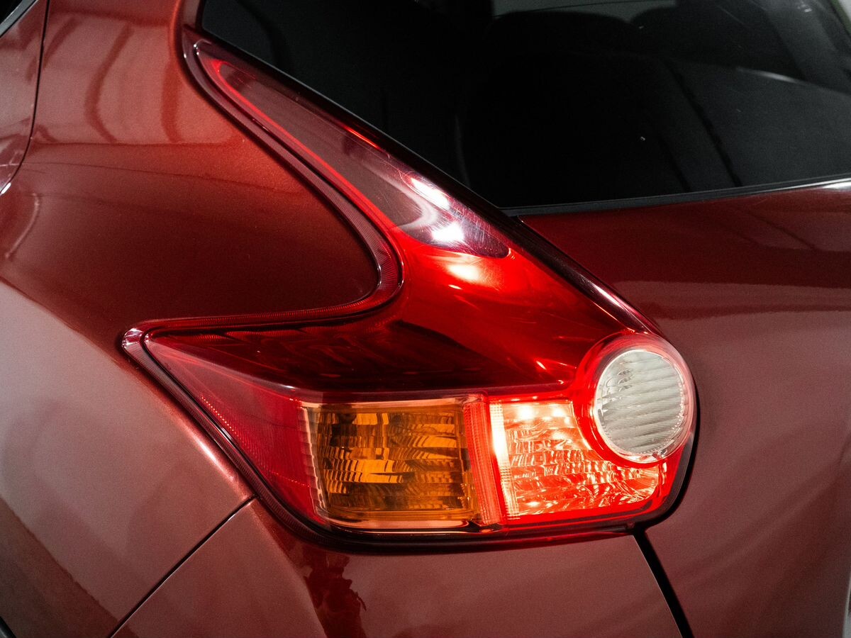 Nissan Juke 2012 - фото автомобиля
