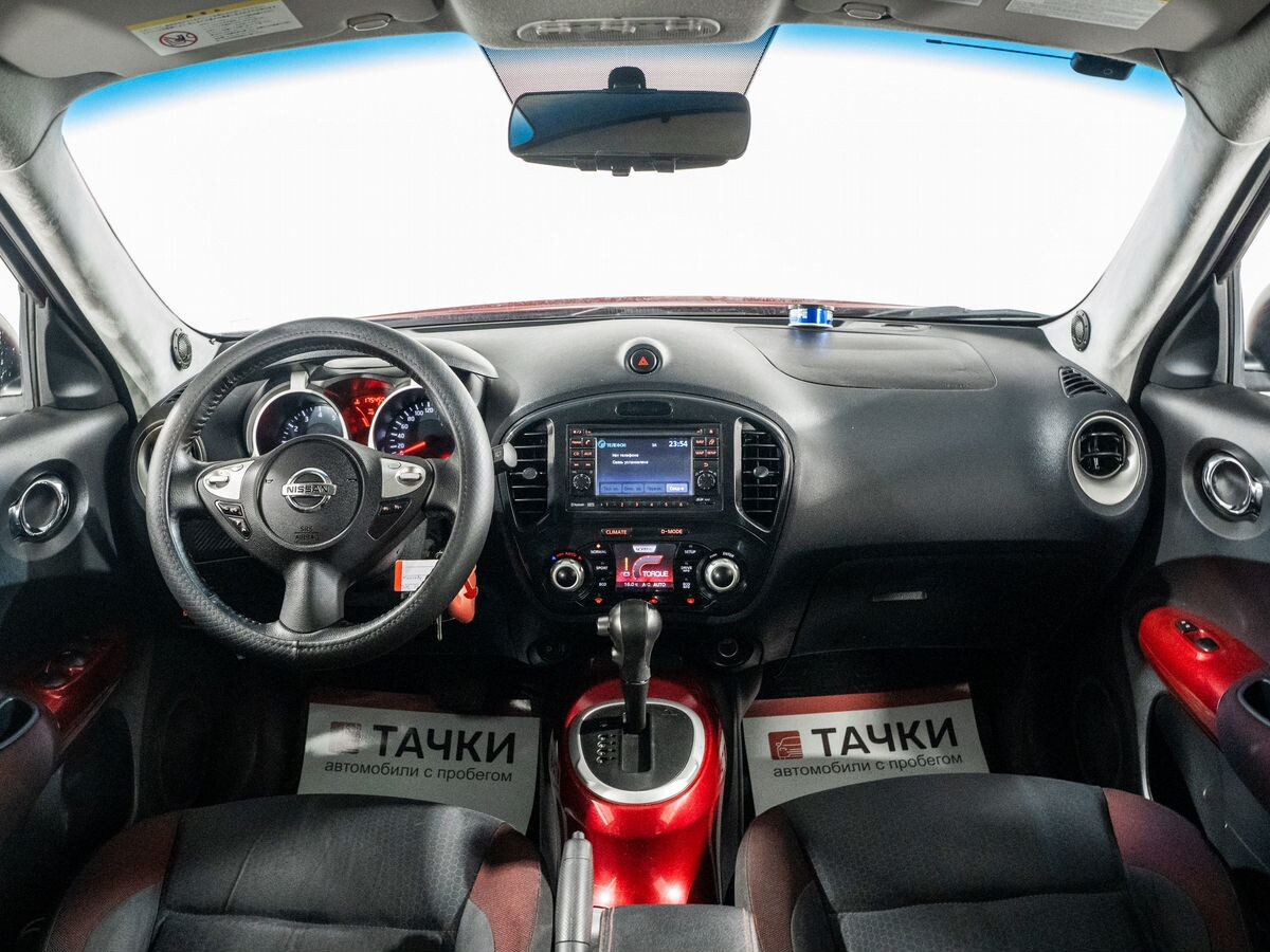 Nissan Juke 2012 - фото автомобиля