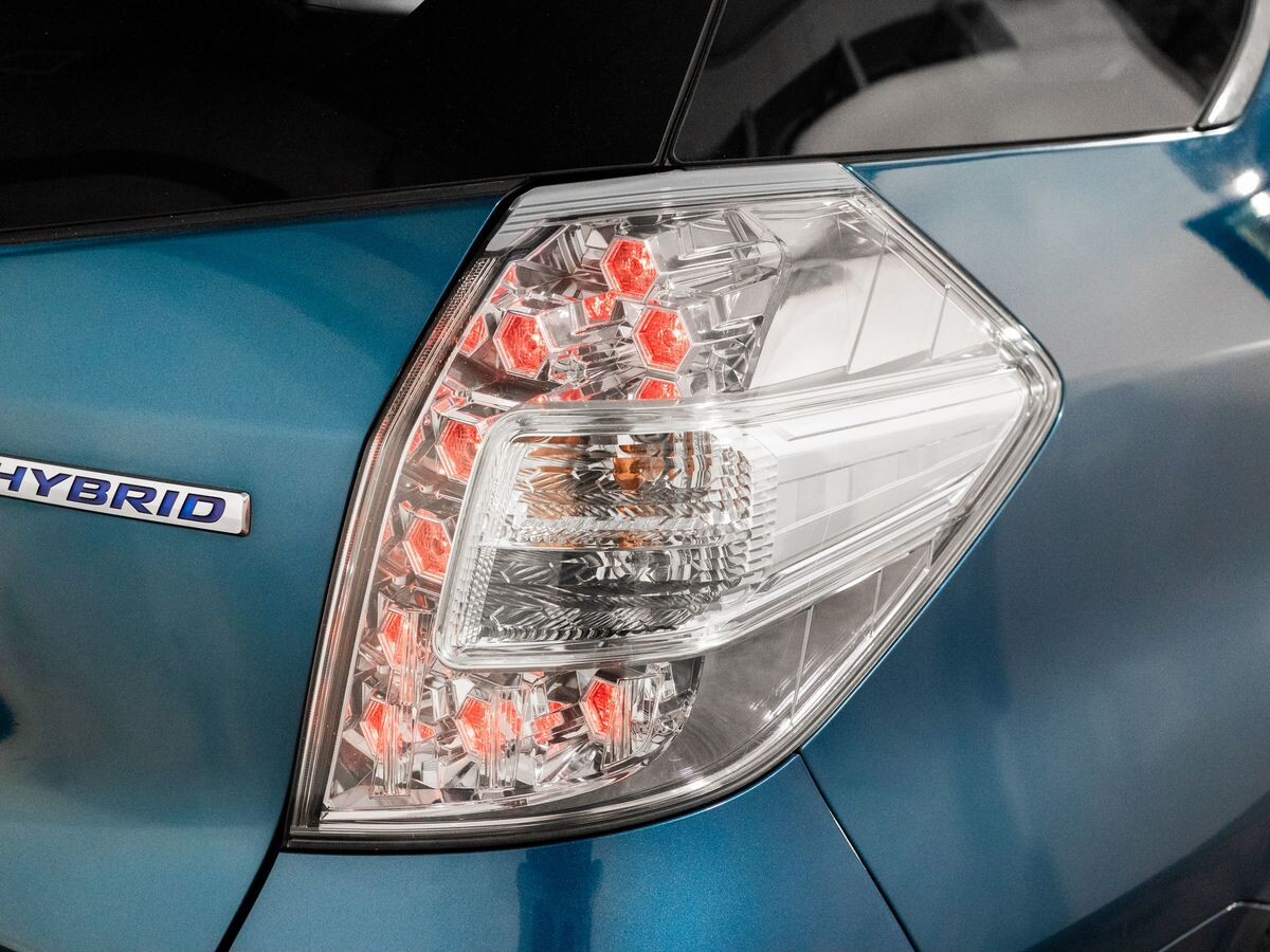 Honda Fit Shuttle 2012 - фото автомобиля
