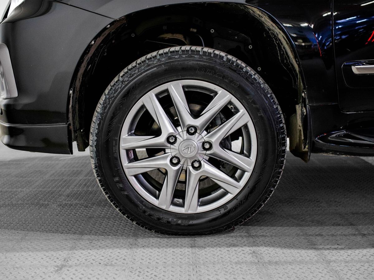 Lexus LX570 2013 - фото автомобиля