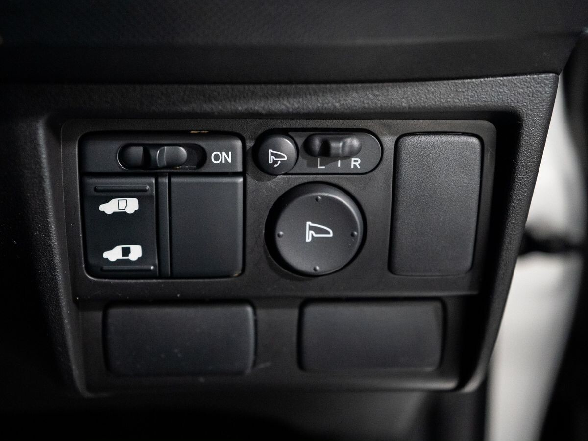 Honda Freed 2011 - фото автомобиля