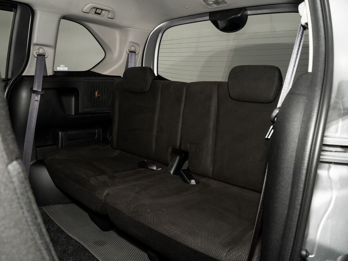 Honda Freed 2011 - фото автомобиля