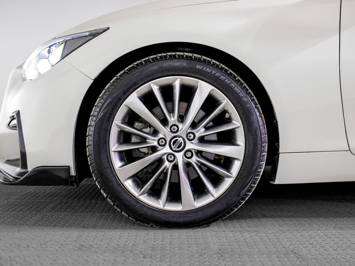 Infiniti Q50 2018 - фото автомобиля