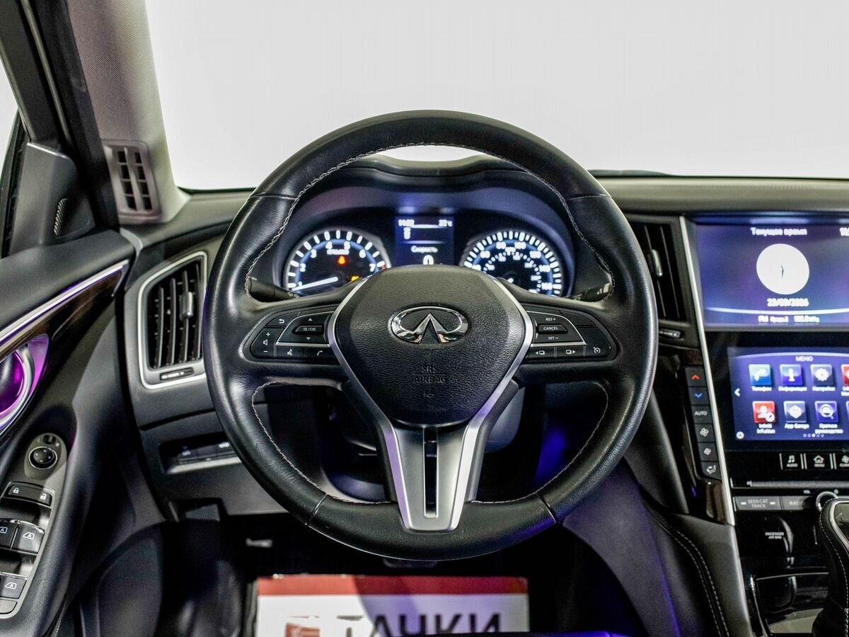 Infiniti Q50 2018 - фото автомобиля