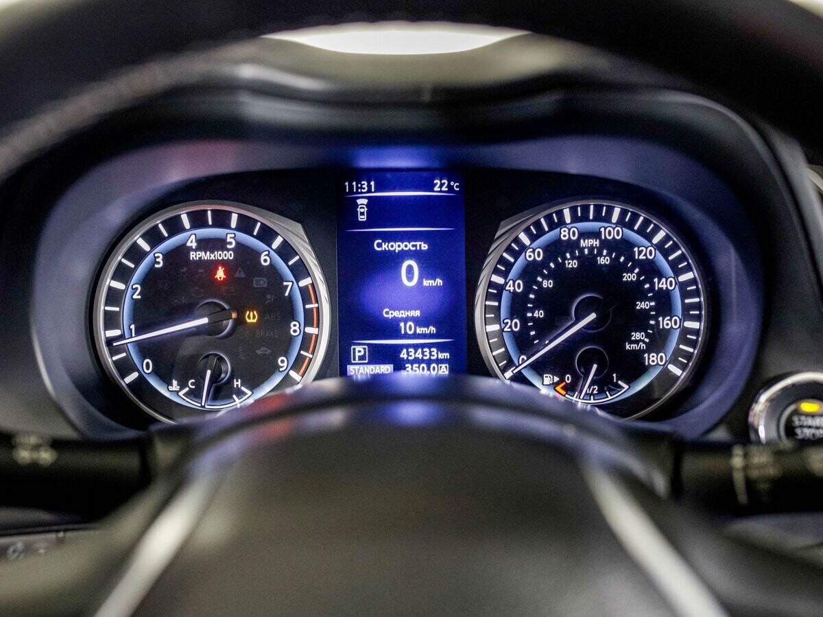 Infiniti Q50 2018 - фото автомобиля
