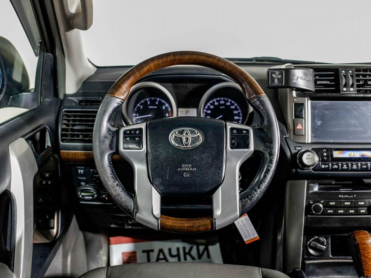 Toyota Land Cruiser Prado 2012 - фото автомобиля