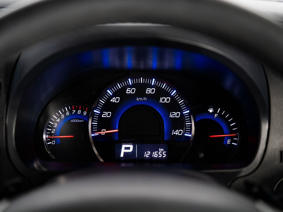 Suzuki Wagon R 2011 - фото автомобиля