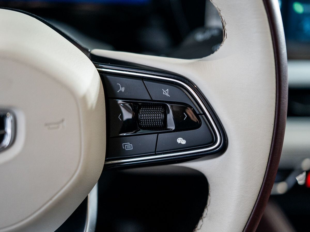 Geely Monjaro 2022 - фото автомобиля
