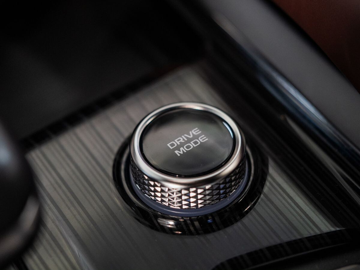 Geely Monjaro 2022 - фото автомобиля