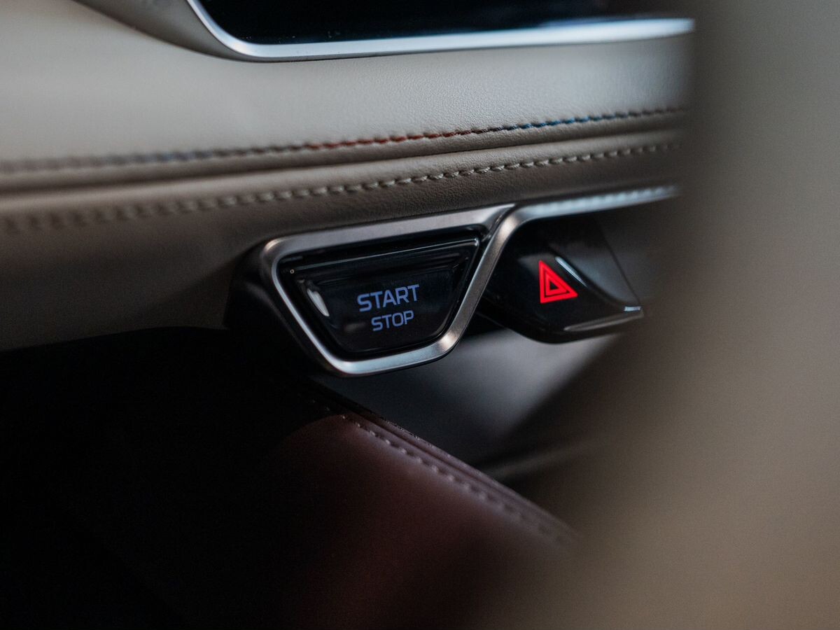 Geely Monjaro 2022 - фото автомобиля