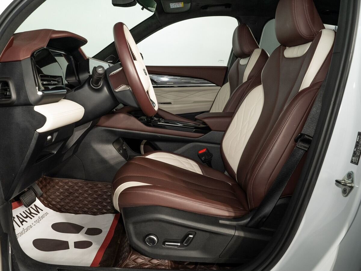 Geely Monjaro 2022 - фото автомобиля
