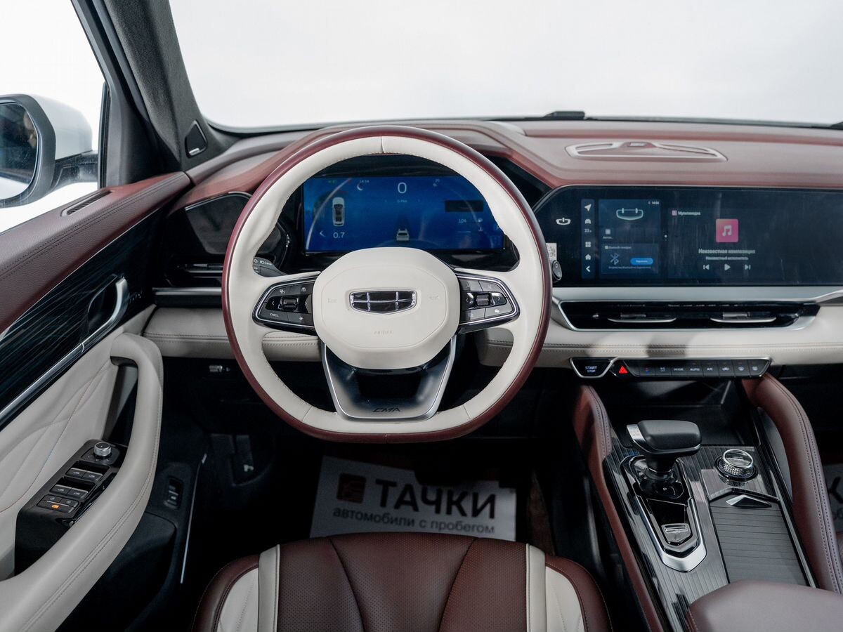 Geely Monjaro 2022 - фото автомобиля