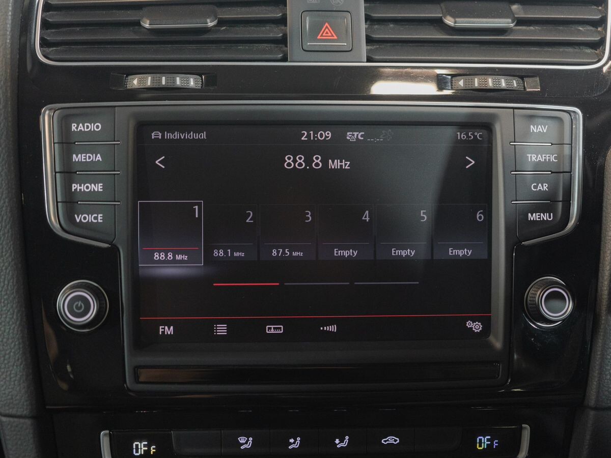 Volkswagen Golf 2014 - фото автомобиля