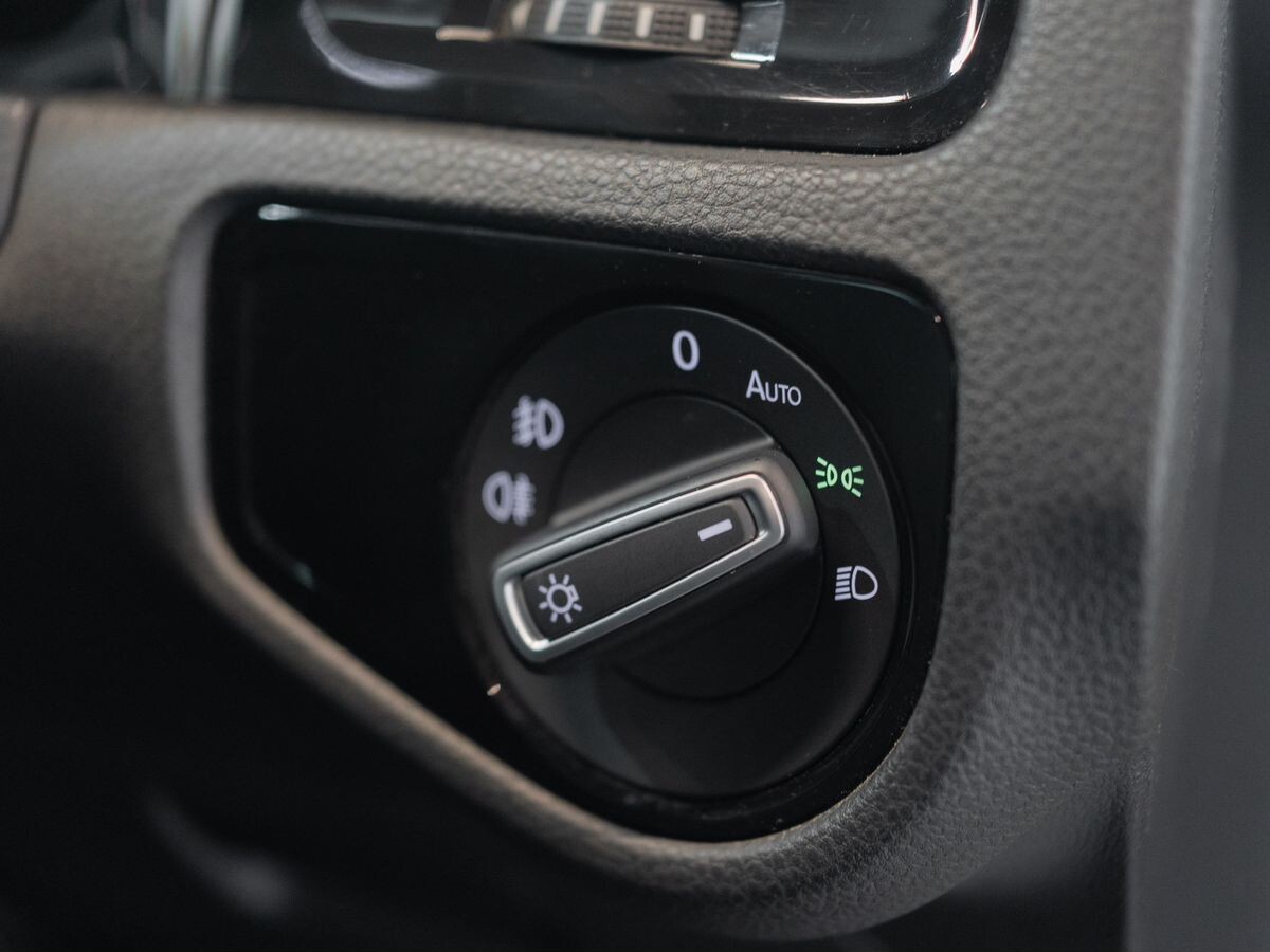 Volkswagen Golf 2014 - фото автомобиля