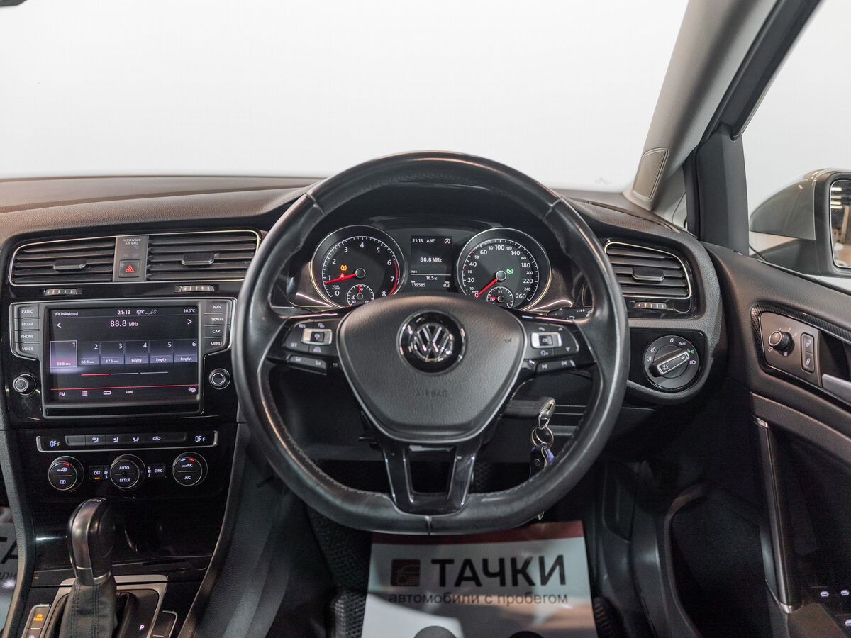 Volkswagen Golf 2014 - фото автомобиля