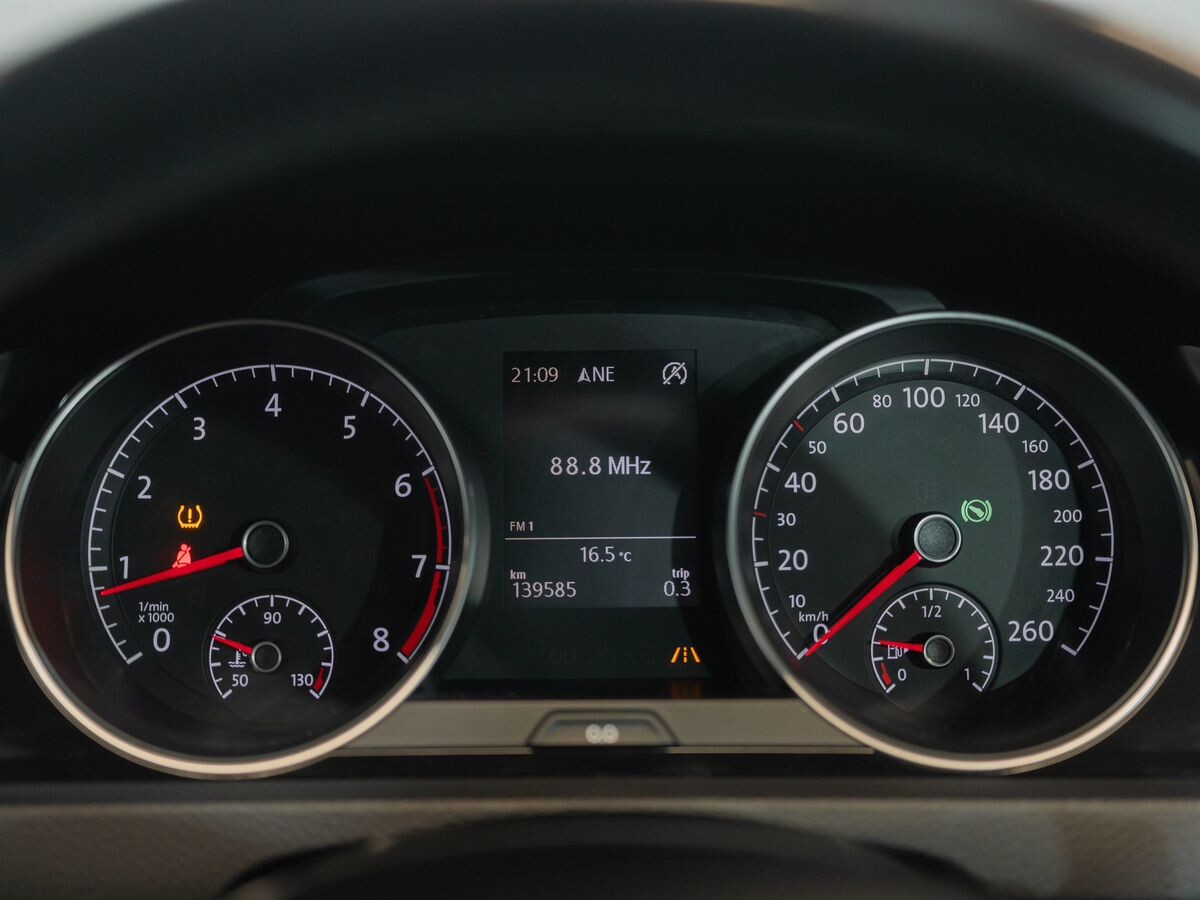 Volkswagen Golf 2014 - фото автомобиля