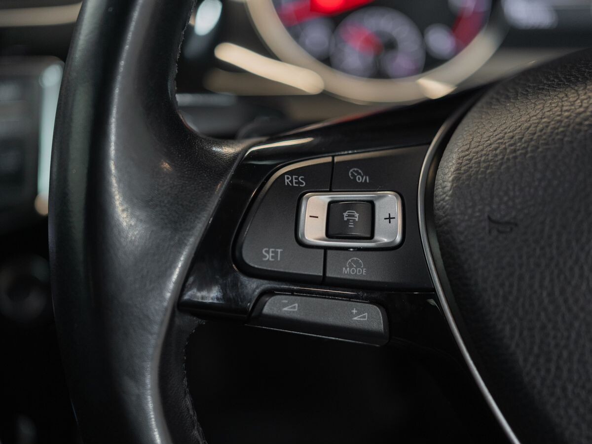 Volkswagen Golf 2014 - фото автомобиля
