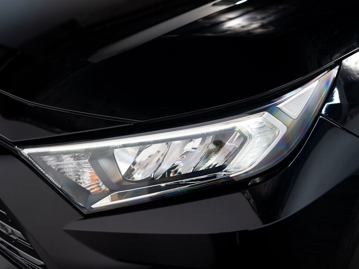 Toyota RAV4 2020 - фото автомобиля