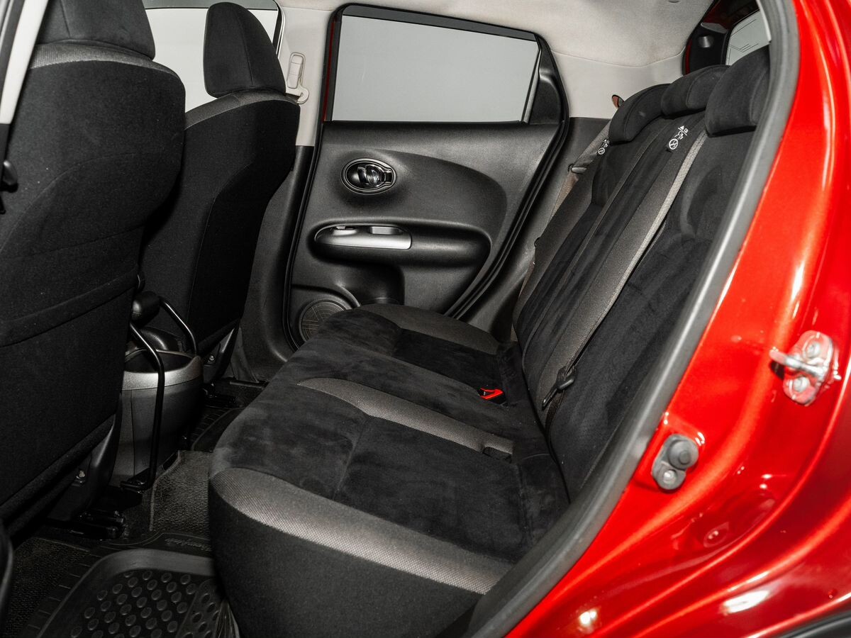 Nissan Juke 2017 - фото автомобиля