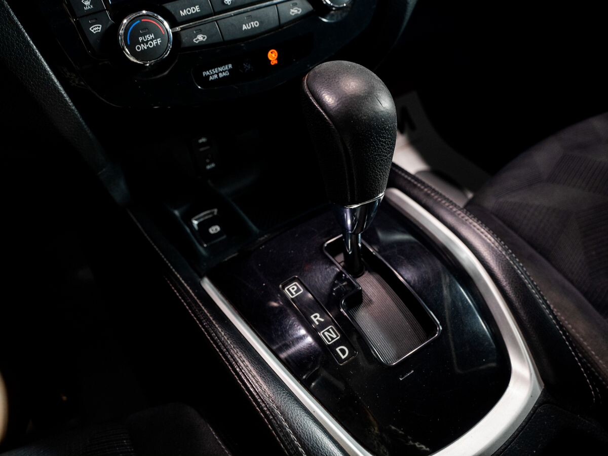 Nissan X-Trail 2015 - фото автомобиля