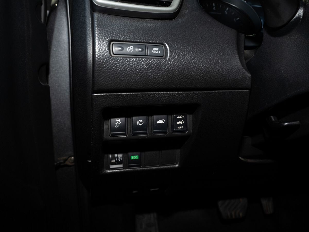 Nissan X-Trail 2015 - фото автомобиля