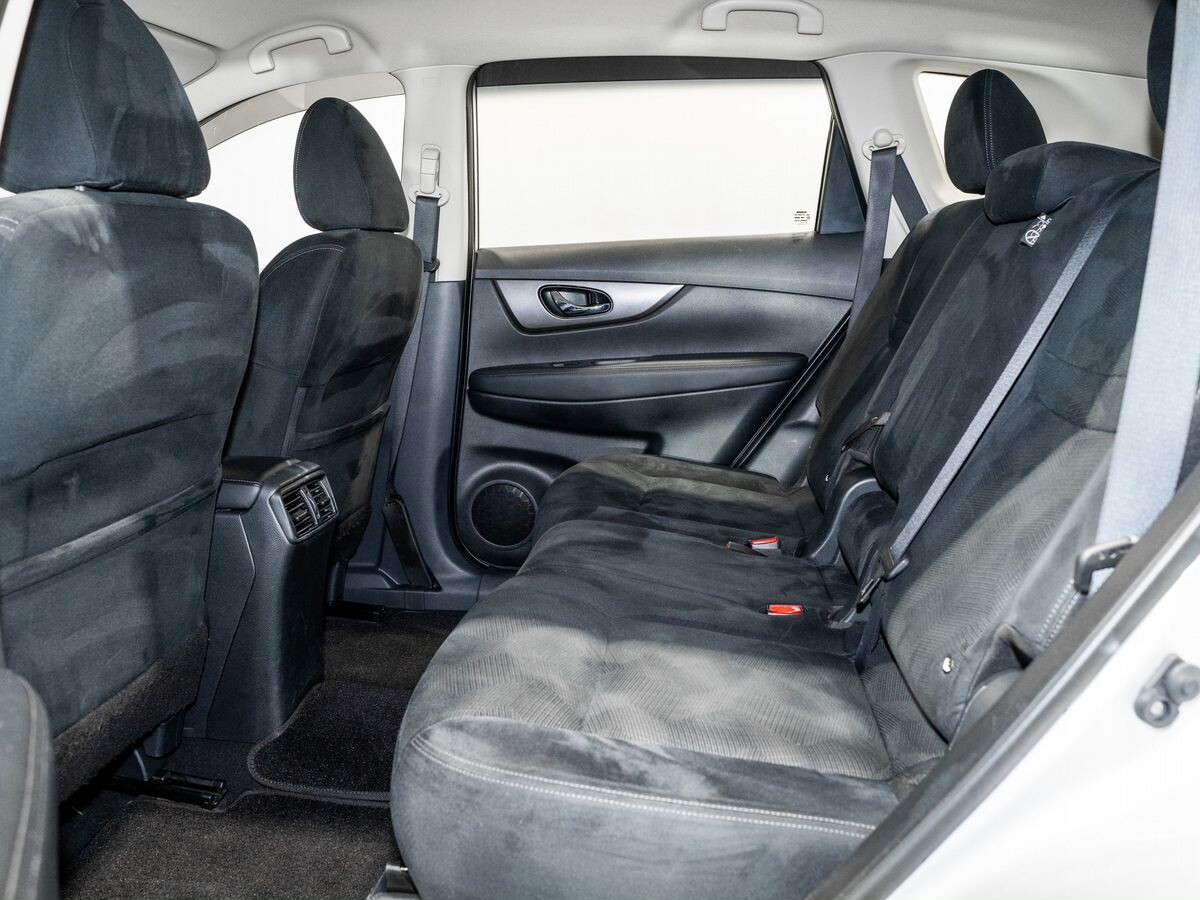 Nissan X-Trail 2015 - фото автомобиля