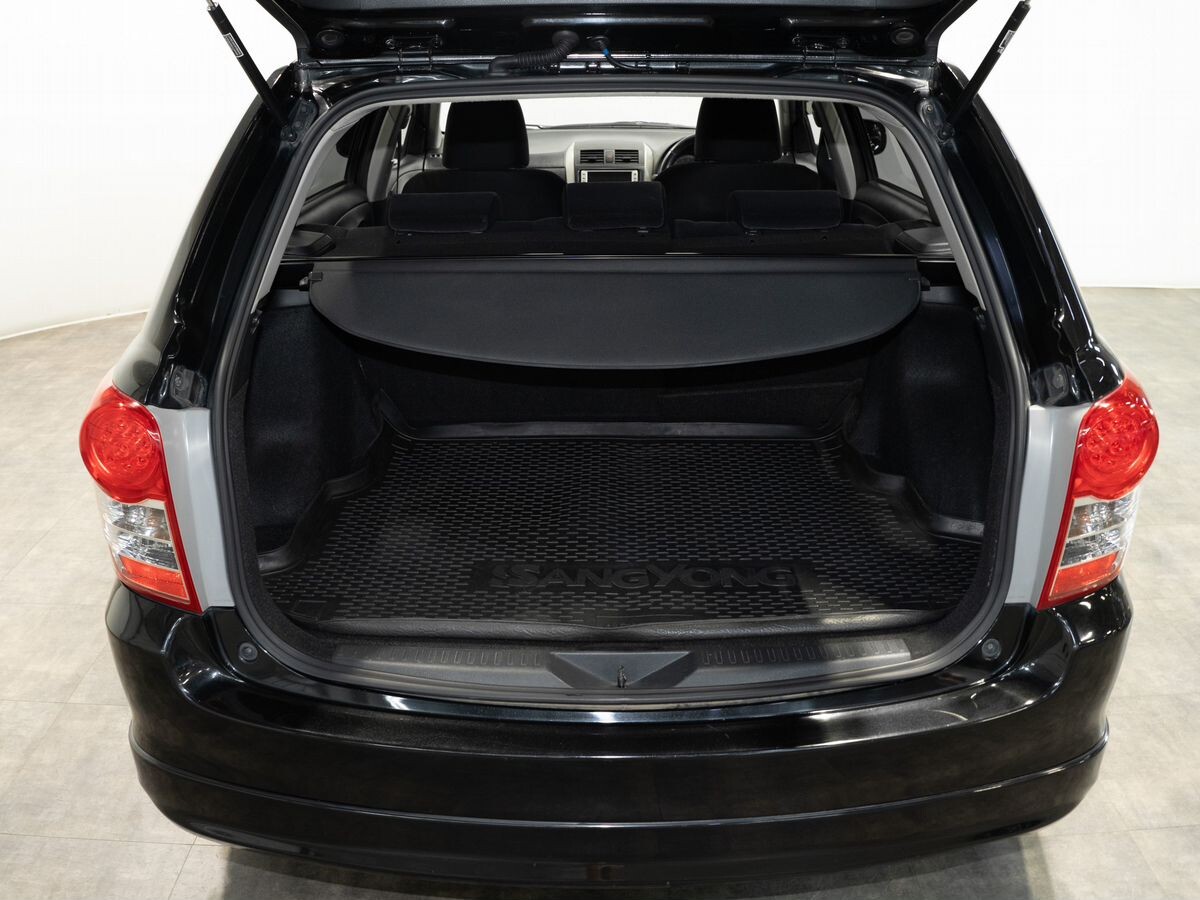 Toyota Corolla Fielder 2011 - фото автомобиля