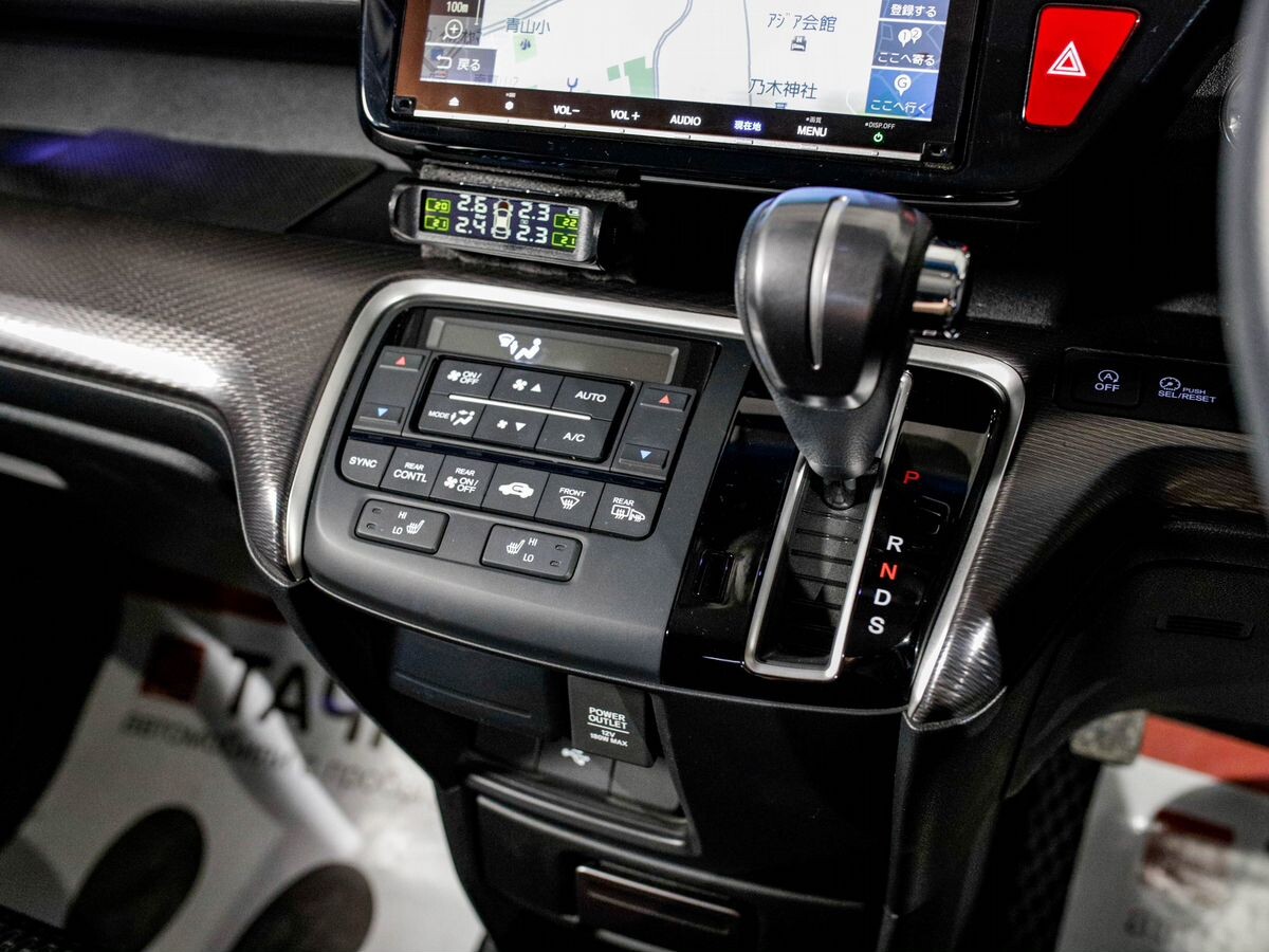 Honda Stepwgn 2021 - фото автомобиля