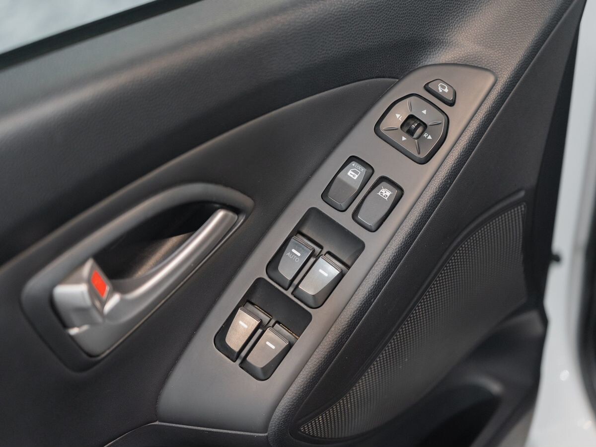 Hyundai ix35 2013 - фото автомобиля